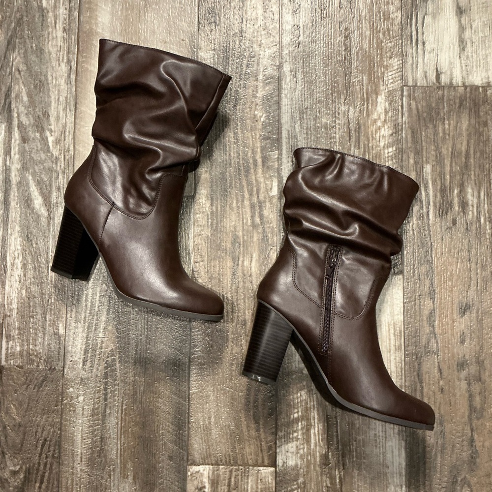 Style & Co. Dark Brown Heeled Boots Size 9.5 - Picture 15 of 16
